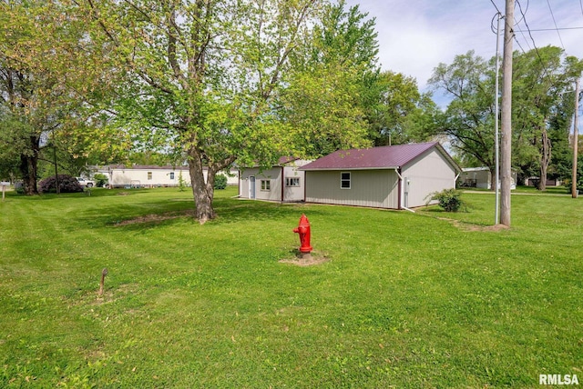 1709 Main St, Keithsburg, IL 61442 - view of grassy yard