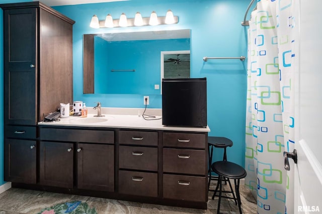 17503 N Woodlawn Ln, Woodlawn, IL 62898 - full bath with vanity and curtained shower