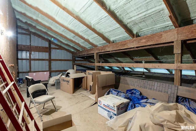 17503 N Woodlawn Ln, Woodlawn, IL 62898 - misc room with vaulted ceiling