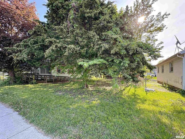 3109 9th St, Rock Island, IL 61201 - photo 2
