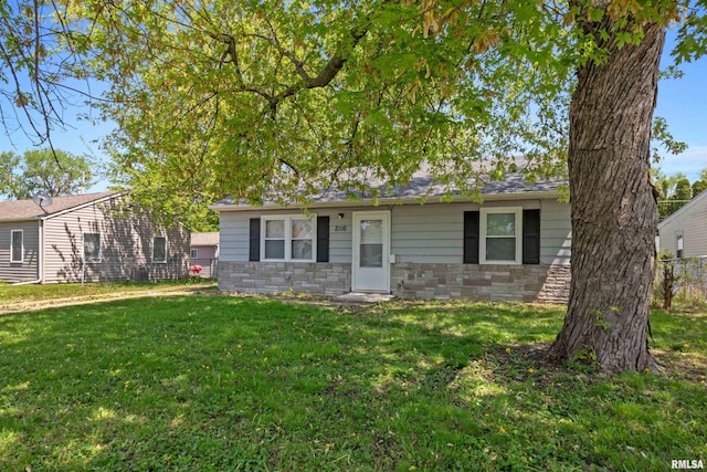 2116 W 68th St, Davenport, IA 52806 - view of front of property featuring stone siding