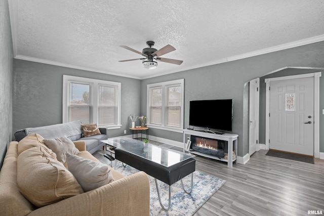 2103 N Division St, Davenport, IA 52804