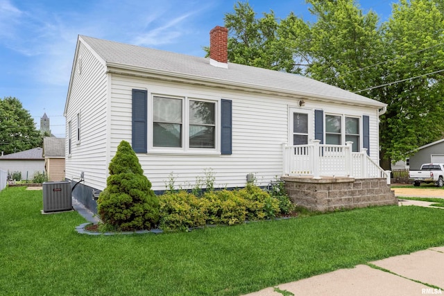 615 N 4th St, Clinton, IA 52732 - photo 2