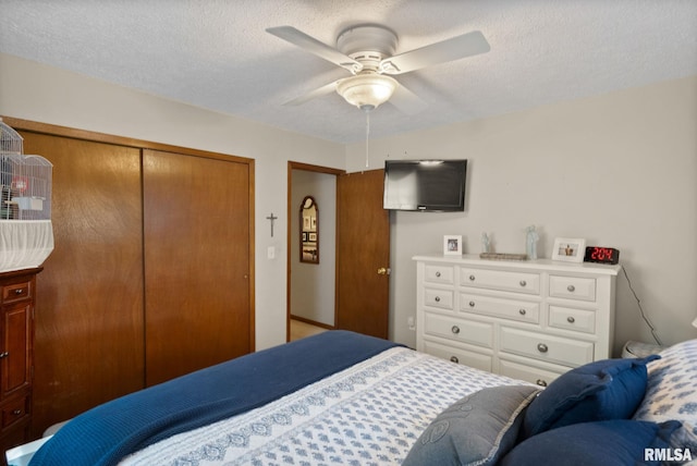 1401 SW Canal Shore Dr, Le Claire, IA 52753 - photo 22