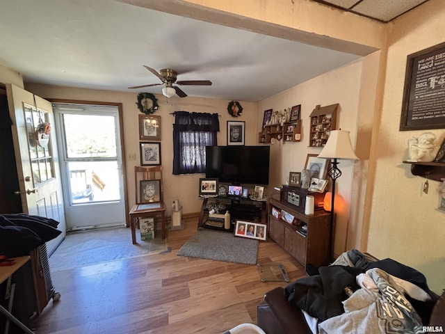 451 S Grove St, Kewanee, IL 61443 - living area with wood finished floors and a ceiling fan