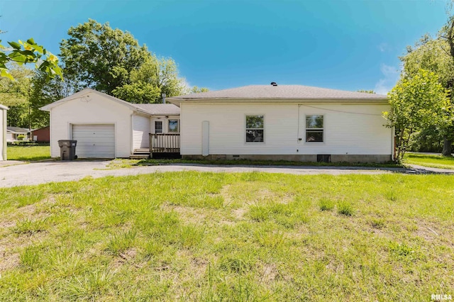 602 Barr St, Carterville, IL 62918 - single story home with a garage, a front lawn, and driveway