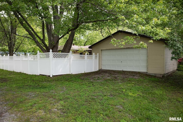 1401 Thomas St, Carterville, IL 62918 - view of detached garage