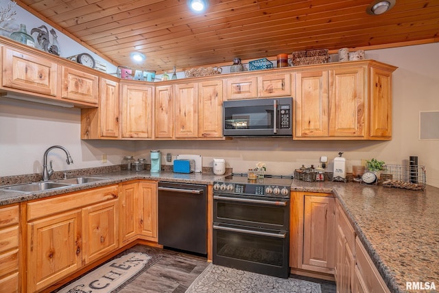 1012 Viaduct Rd, Savanna, IL 61074 - kitchen featuring dishwashing machine, range with two ovens, wooden ceiling, a sink, and recessed lighting