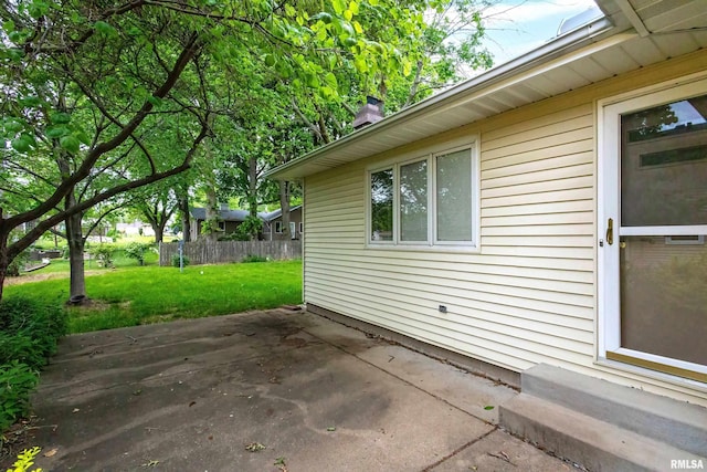 3816 Woodland Ct, Davenport, IA 52807 - view of patio / terrace