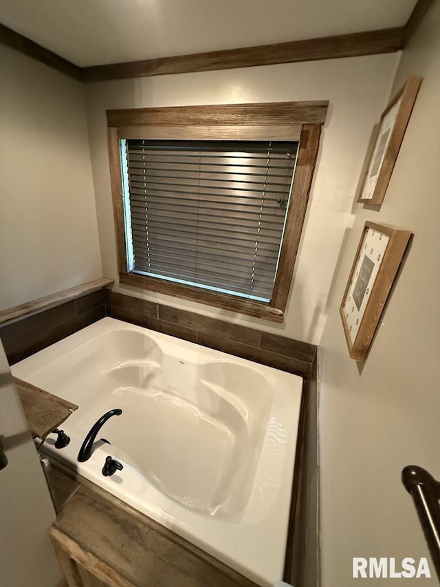 285 Twin Lake, Springs Lake, Anna, IL 62906 - full bath with a bath and ornamental molding