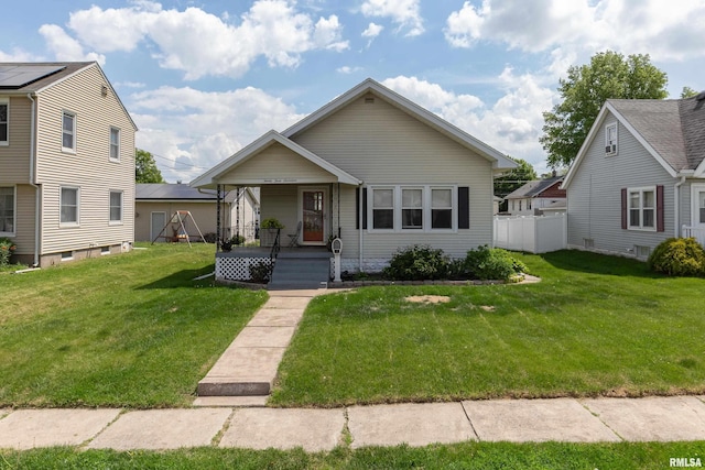 2317 Davie St, Davenport, IA 52804 - bungalow-style home featuring a porch and a front yard