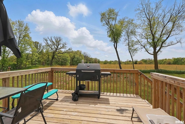 4625 W 11th St, Davenport, IA 52804 - wooden deck featuring a yard