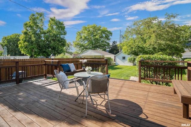 2544 E St, Davenport, IA 52803 - wooden deck with an outdoor structure