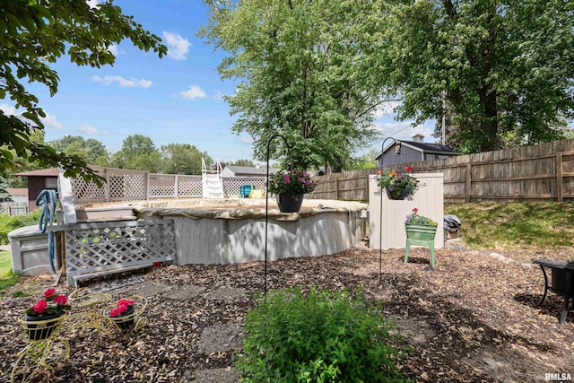 2512 W 45th St, Davenport, IA 52806 - view of fenced backyard
