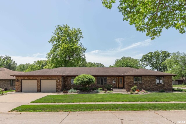 4902 35th Ave, Moline, IL 61265 - photo 1