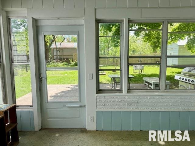 1003 16th Ave N, Clinton, IA 52732 - view of doorway
