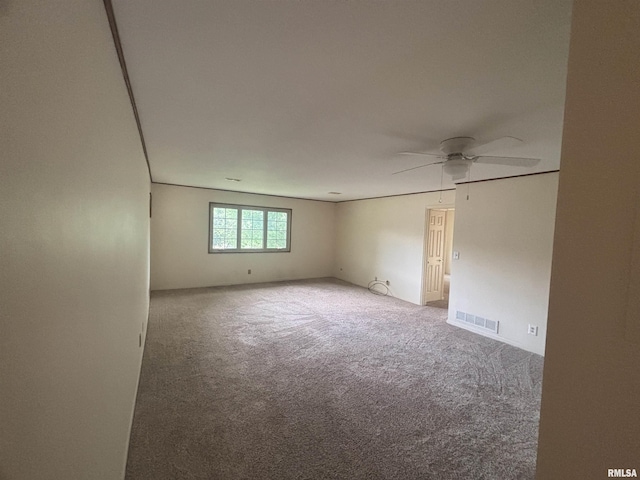 920 17th St Unit 28, Moline, IL 61265 - carpeted empty room with a ceiling fan