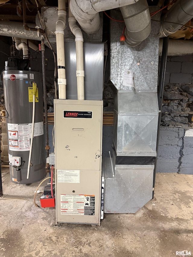 237 1st Ave, Clinton, IA 52732 - utilities featuring water heater