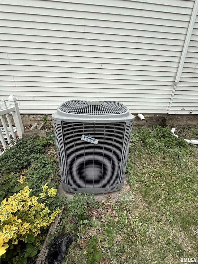 237 1st Ave, Clinton, IA 52732 - exterior view of central air condition unit
