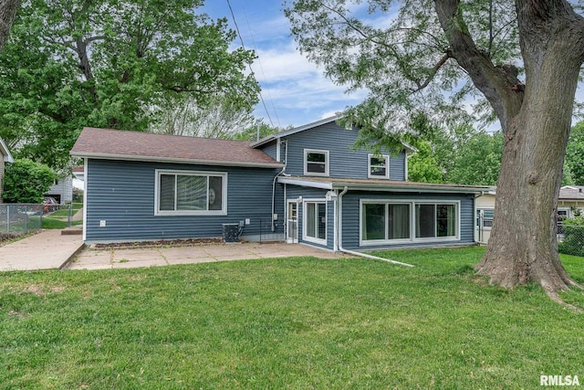 2845 Washington Ln, Davenport, IA 52804 - back of house featuring a patio area