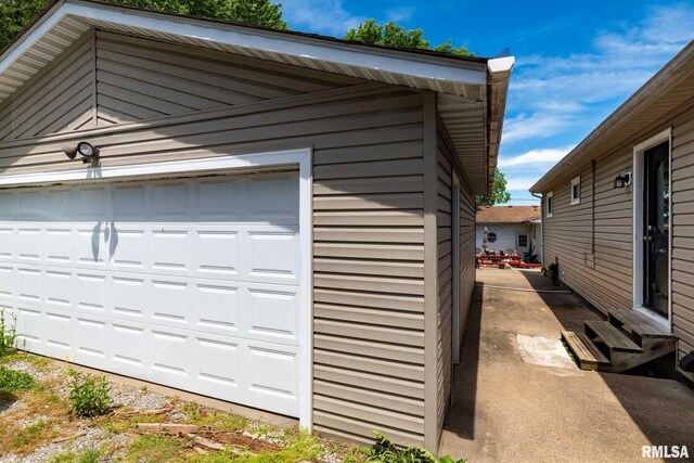 324 N Broadway, Goreville, IL 62939 - view of garage
