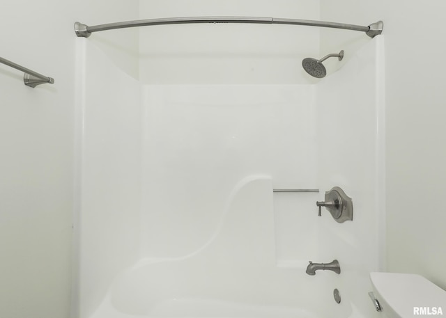 2112 35th St Unit 3, Rock Island, IL 61201 - full bathroom with toilet and washtub / shower combination