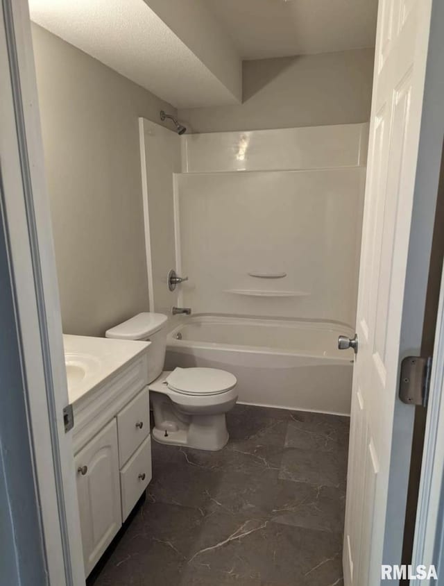 2705 N Lincoln Ave, Davenport, IA 52804 - bathroom with vanity, toilet, and washtub / shower combination