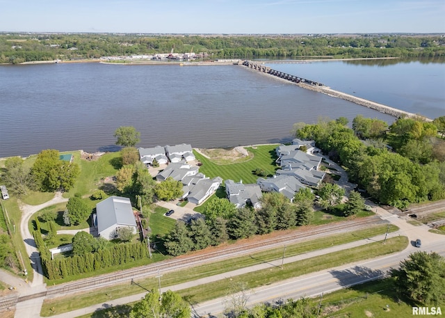 10 Lighthouse Ln Unit 10, Hampton, IL 61256 - aerial overview of property's location featuring a large body of water
