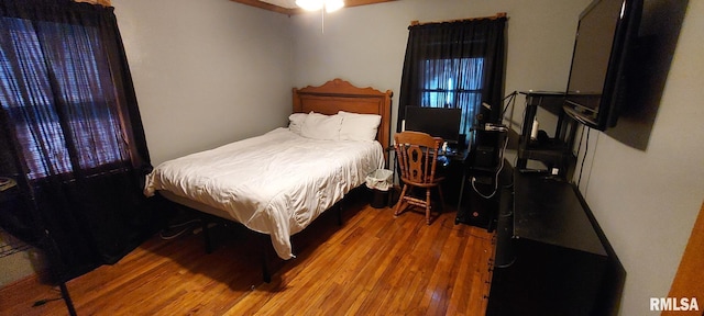 601 E St S, Kewanee, IL 61443 - bedroom featuring wood finished floors