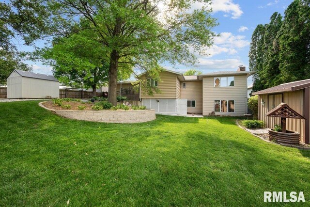5117 Woodland Ave, Davenport, IA 52807 - view of yard
