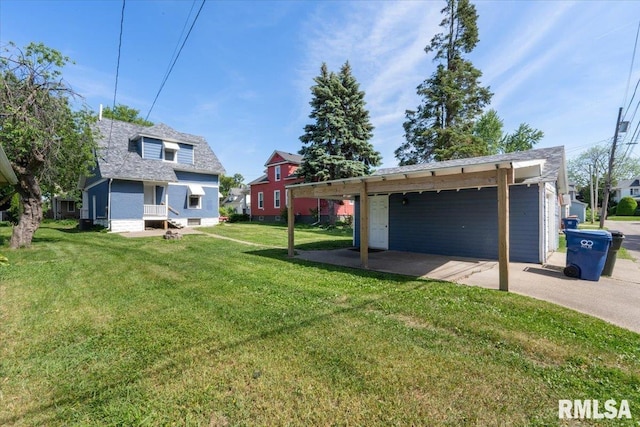 1720 Davie St, Davenport, IA 52804 - view of grassy yard