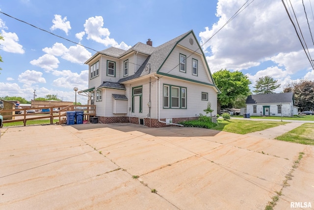 110 NW 3rd Ave, Aledo, IL 61231 - view of front of property with roof with shingles and driveway