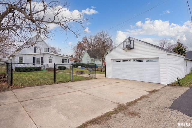 706 8th St, De Witt, IA 52742 - detached garage with a gate