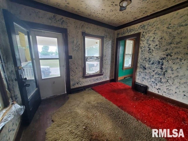 2327 7th St, Rock Island, IL 61201 - entryway with wallpapered walls