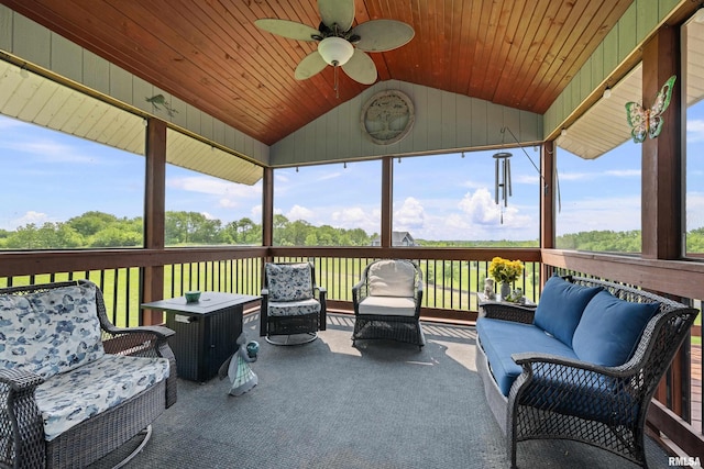 1335 N Utah Ave, Davenport, IA 52804 - sunroom featuring outdoor lounge area, vaulted ceiling, and a ceiling fan