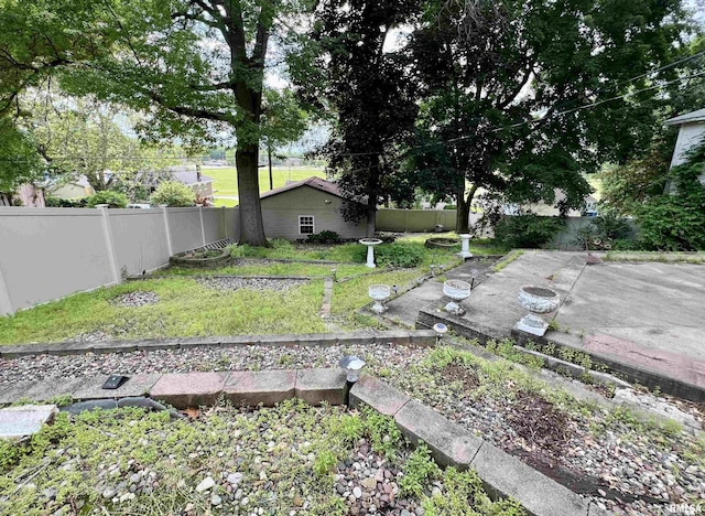 3752 12th St, Rock Island, IL 61201 - view of yard