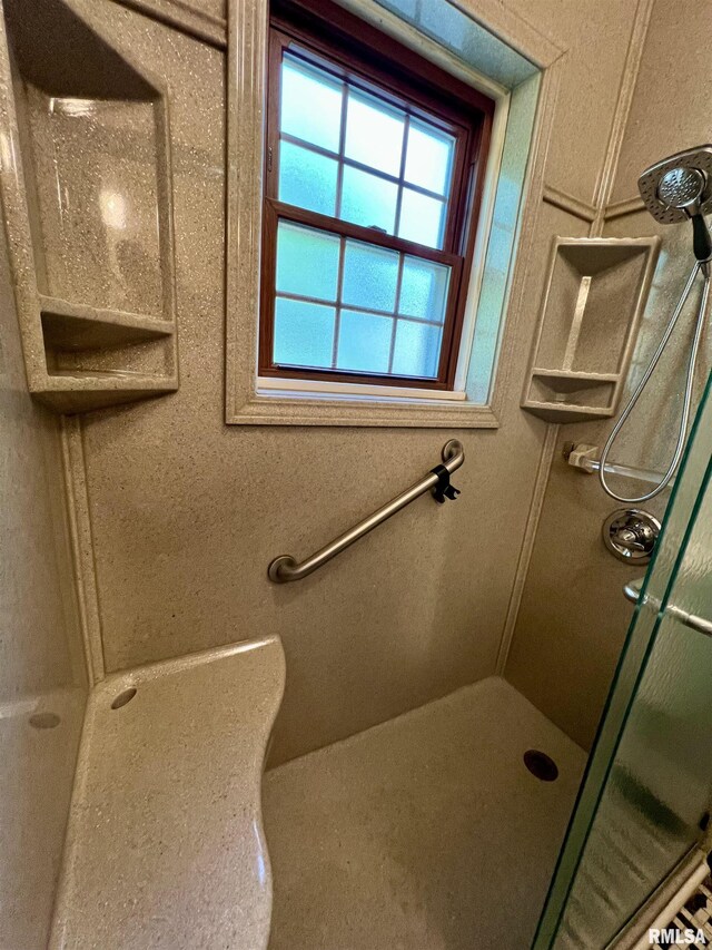 3752 12th St, Rock Island, IL 61201 - bathroom with a shower stall
