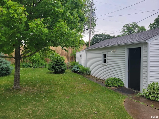2322 4th St Unit A, East Moline, IL 61244 - view of yard featuring an outdoor structure