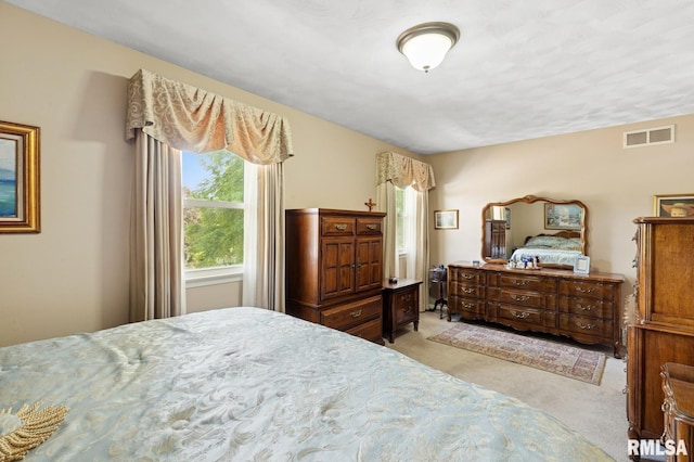741 12th Ave N, Clinton, IA 52732 - view of carpeted bedroom