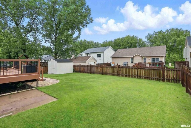 6732 Brookview Ln, Davenport, IA 52806 - view of yard featuring a wooden deck