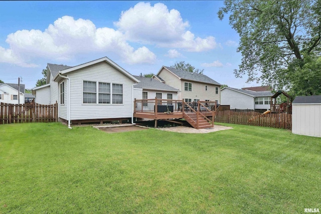 6732 Brookview Ln, Davenport, IA 52806 - back of property with a deck