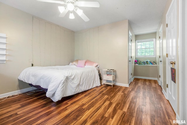 1816 Calico Rd, Marion, IL 62959 - bedroom featuring wood finished floors, baseboards, and a ceiling fan