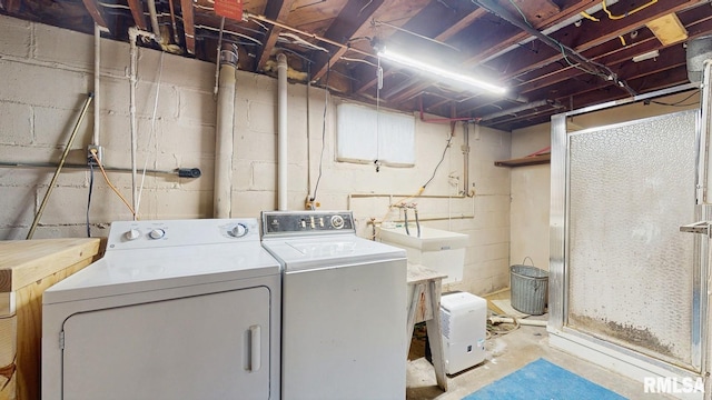 506 18th Ave, Moline, IL 61265 - washroom featuring separate washer and dryer