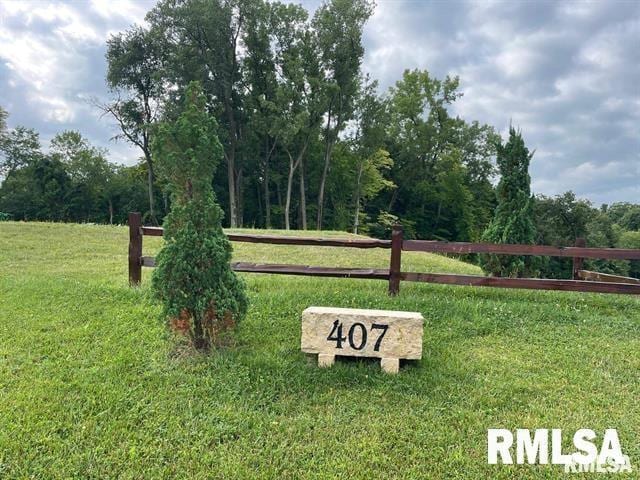 407 W 7th Ave, Coal Valley, IL 61240