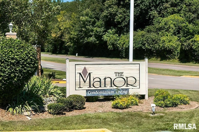 1104 Kimberly Rd Unit 1006, Bettendorf, IA 52722 - view of community / neighborhood sign