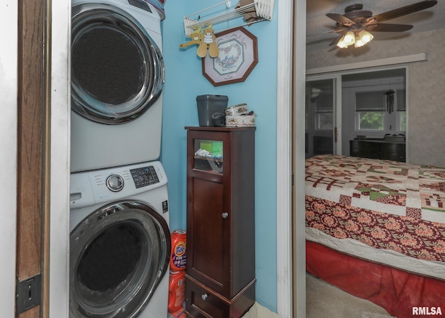 2015 N Zenith Ave, Davenport, IA 52804 - laundry room with stacked washing machine and dryer and a ceiling fan