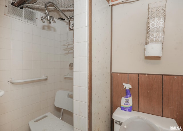 2015 N Zenith Ave, Davenport, IA 52804 - bathroom featuring toilet and a shower