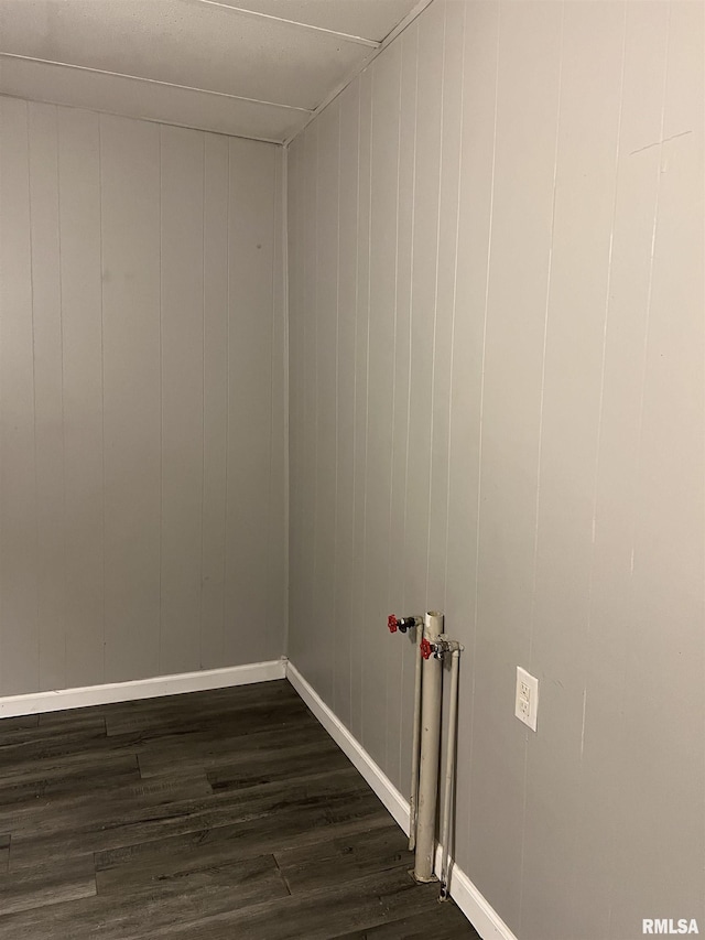 105-109 NE 5th Ave, Aledo, IL 61231 - washroom with dark wood-style floors, baseboards, and hookup for a washing machine
