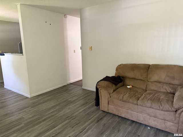 105-109 NE 5th Ave, Aledo, IL 61231 - living area featuring wood finished floors and baseboards