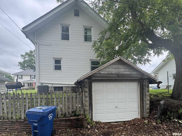 1117 E Colorado St, Davenport, IA 52803